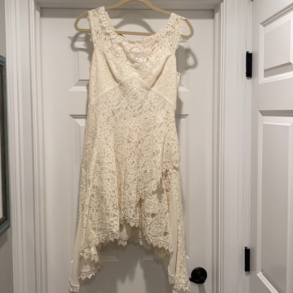 Free people lace dress. Worn once. - Picture 1 of 4